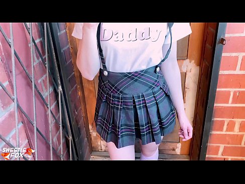 ❤️ Schoolgirl Sucks nws dick tob thiab fucks es tsis txhob ntawm chav kawm. ❤️❌  porno  ntawm peb  ❌ Ib