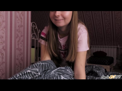 ❤️ Blondie nqus nws BFF qhov tob thiab tau Cum hauv nws lub qhov ncauj ❤️❌  porno  ntawm peb  ❌ Ib